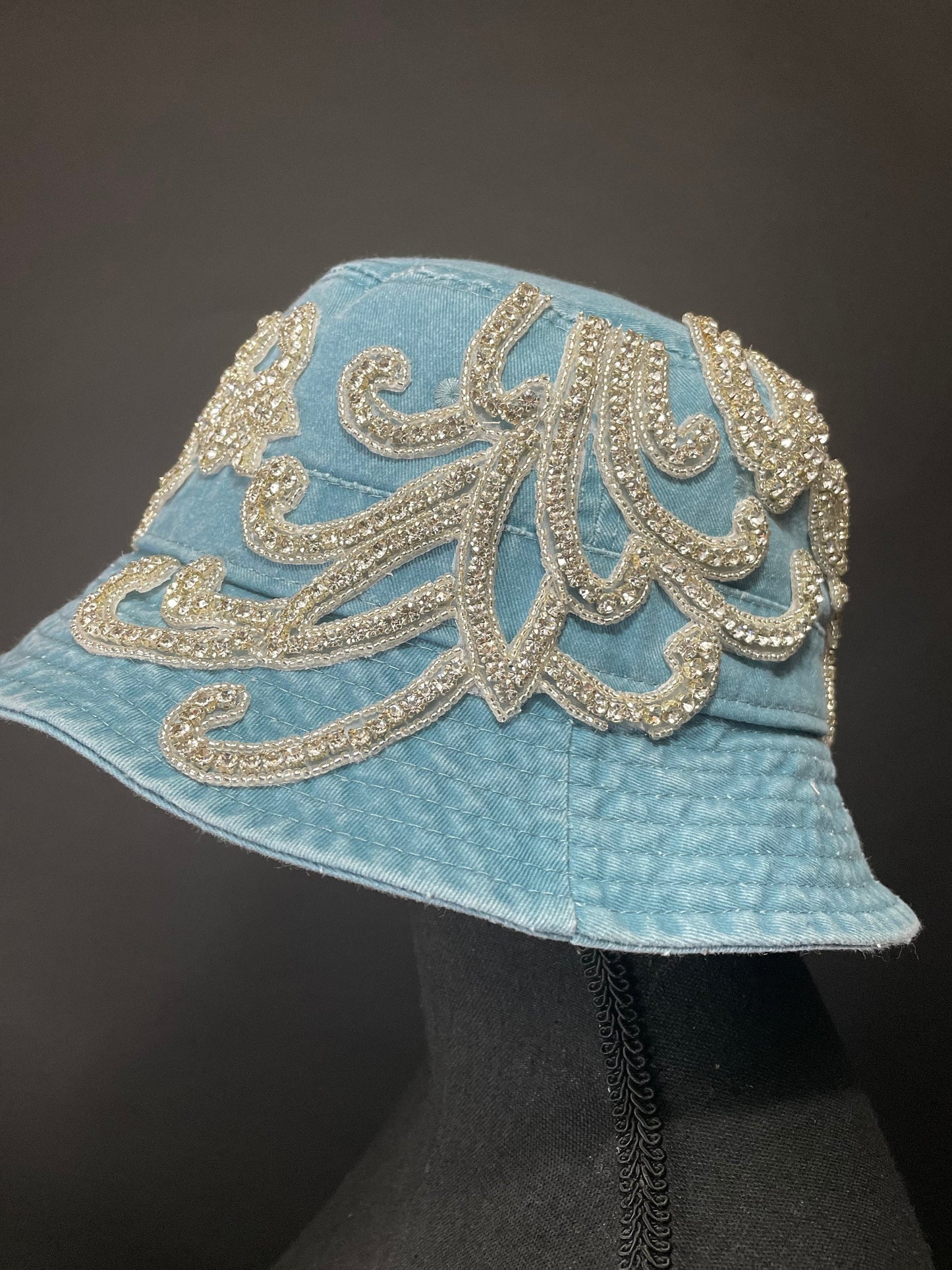 HILTON HAT 2.0