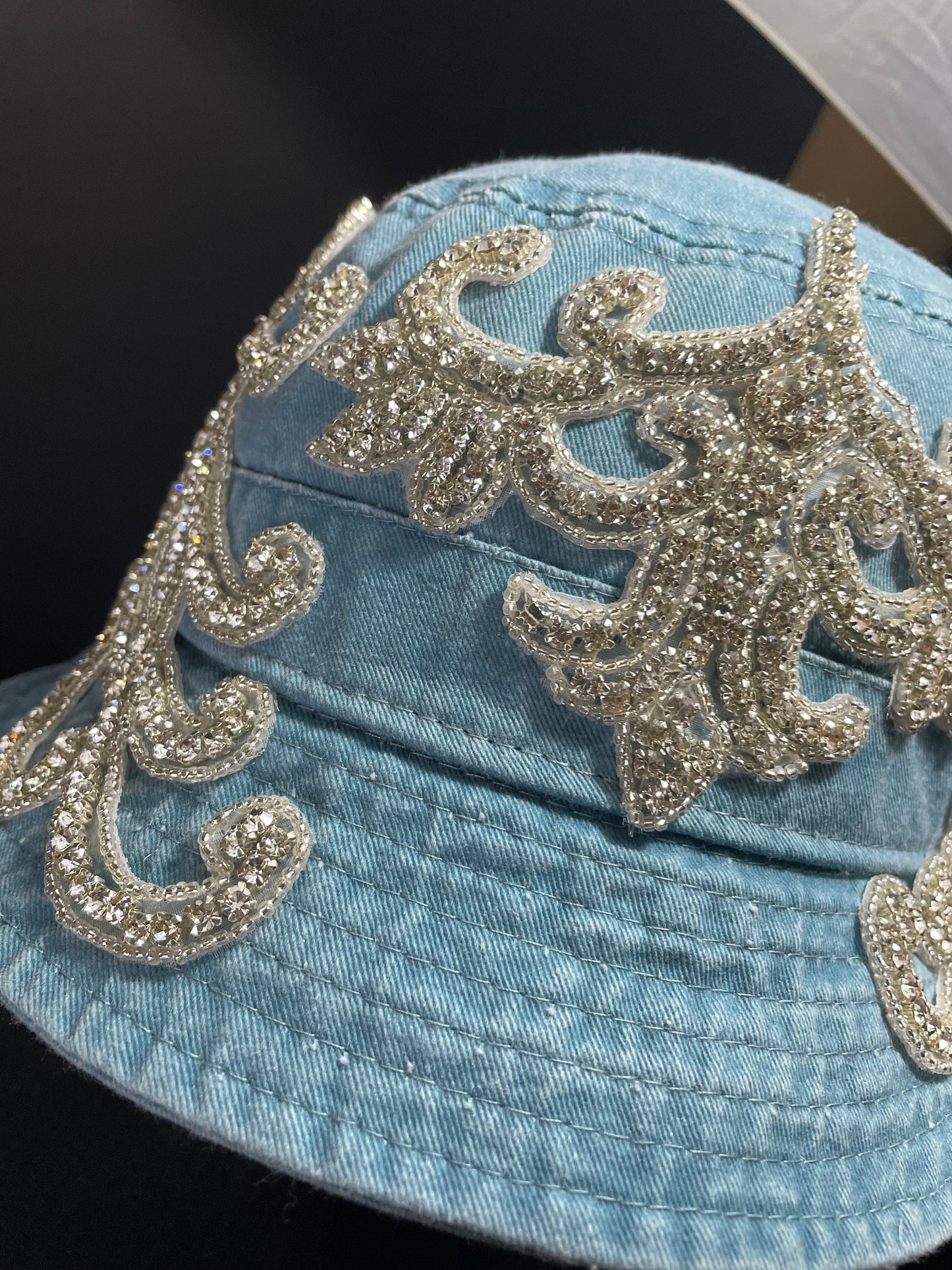 HILTON HAT 2.0