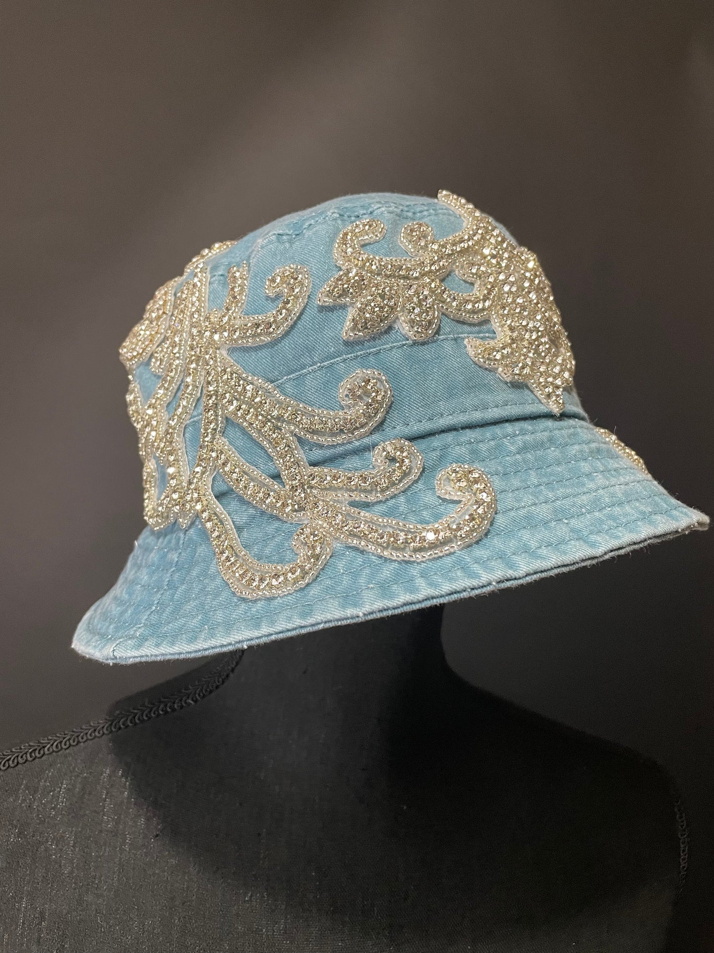 HILTON HAT 2.0